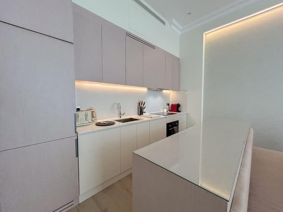 Stylish 2 Bed Flat On The Iconic Gloucester Road Apartamento Londres
